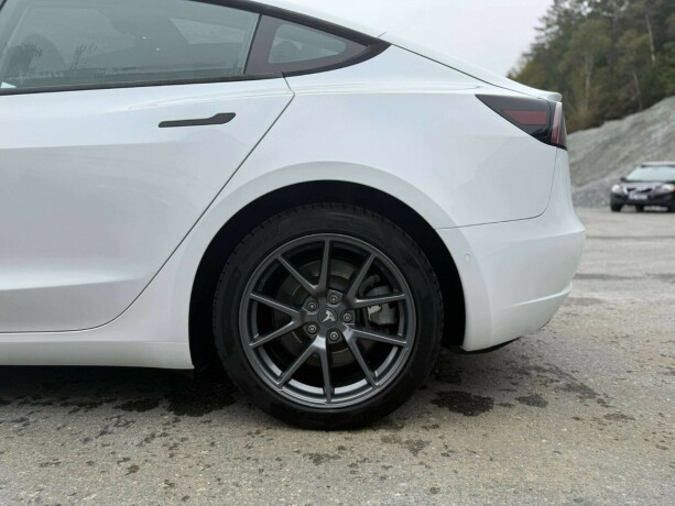 tesla-model-3-elektrisitet-2021-big-33