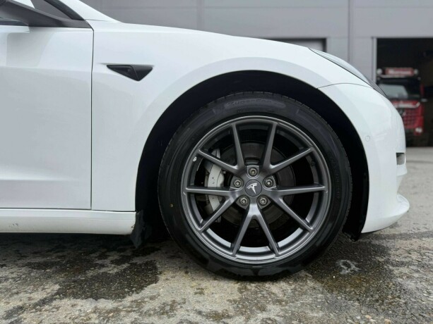 tesla-model-3-elektrisitet-2021-big-35