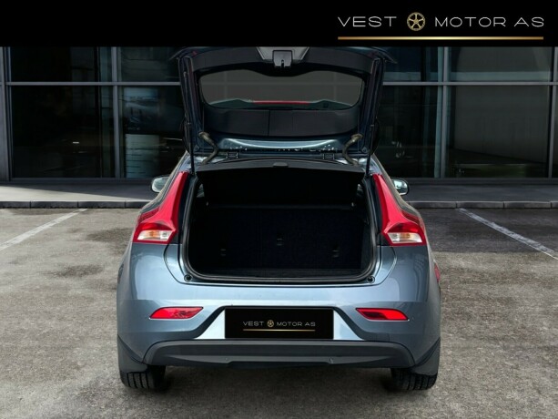 volvo-v40-diesel-2013-big-6
