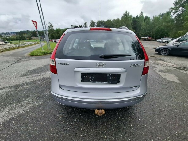hyundai-i30-diesel-2009-big-6