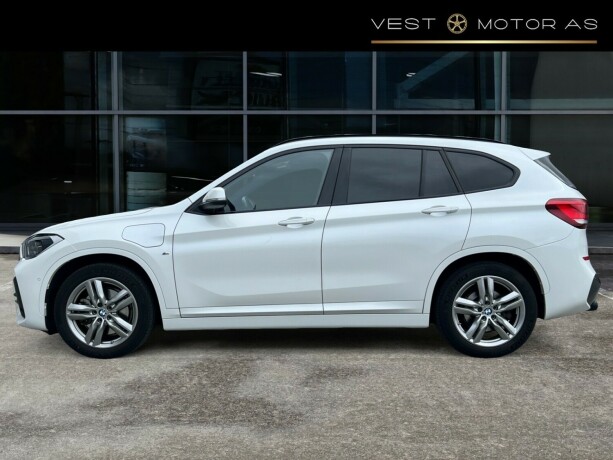 bmw-x1-elektrisitetbensin-2021-big-3