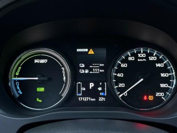 mitsubishi-outlander-elektrisitetbensin-2018-big-15