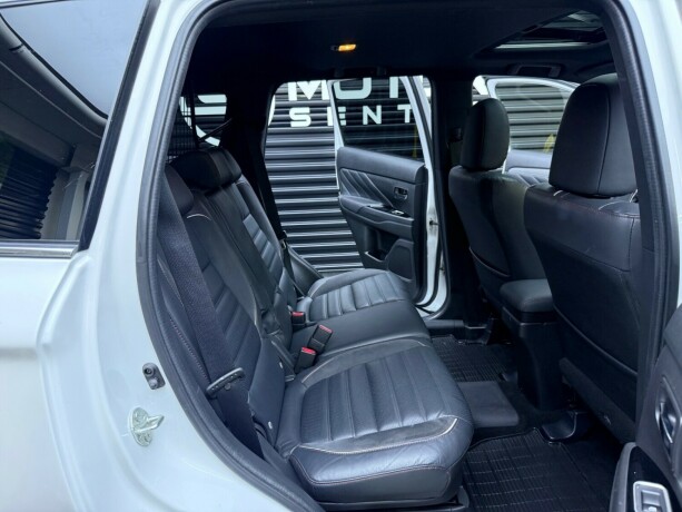 mitsubishi-outlander-elektrisitetbensin-2018-big-35