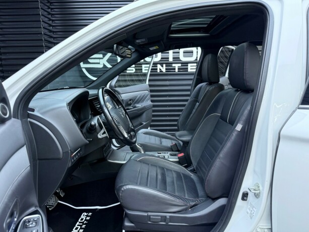 mitsubishi-outlander-elektrisitetbensin-2018-big-31