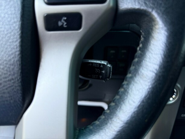 toyota-land-cruiser-diesel-2011-big-16