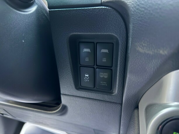 toyota-land-cruiser-diesel-2011-big-28