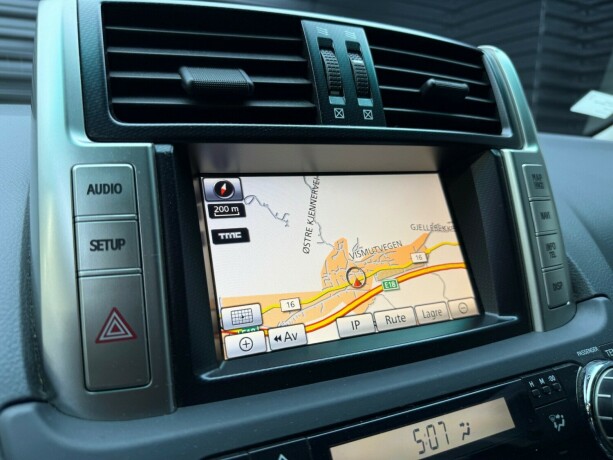 toyota-land-cruiser-diesel-2011-big-18