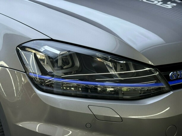volkswagen-golf-elektrisitetbensin-2016-big-6
