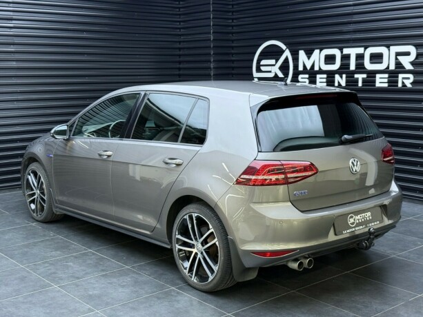 volkswagen-golf-elektrisitetbensin-2016-big-3