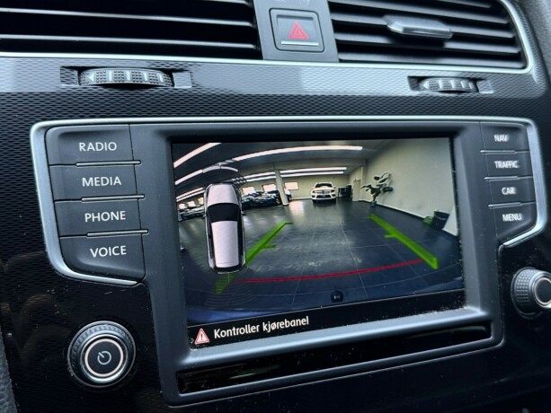 volkswagen-golf-elektrisitetbensin-2016-big-19