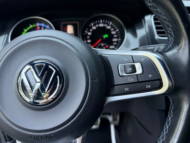 volkswagen-golf-elektrisitetbensin-2016-big-17