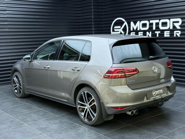 volkswagen-golf-elektrisitetbensin-2016-big-2