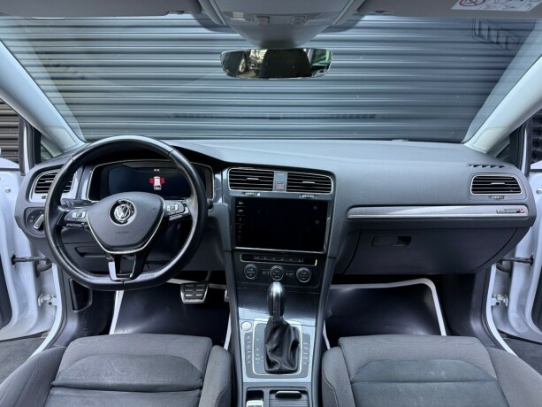 volkswagen-golf-alltrack-diesel-2019-big-12
