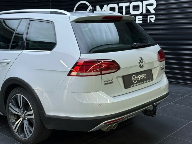 volkswagen-golf-alltrack-diesel-2019-big-8