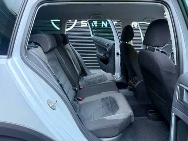 volkswagen-golf-alltrack-diesel-2019-big-36