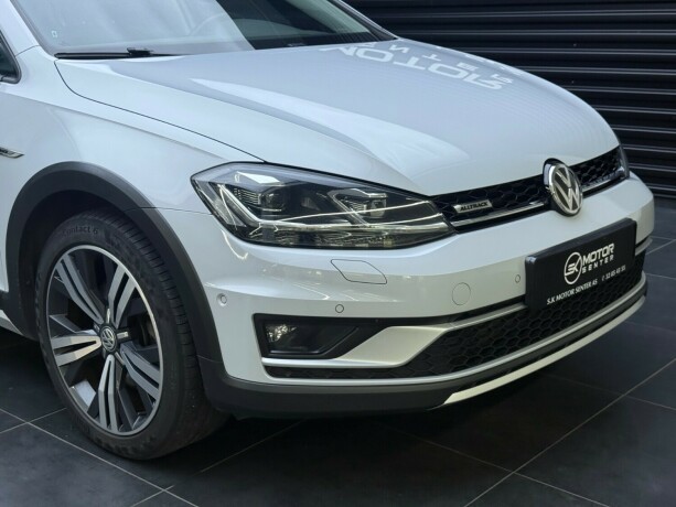 volkswagen-golf-alltrack-diesel-2019-big-5