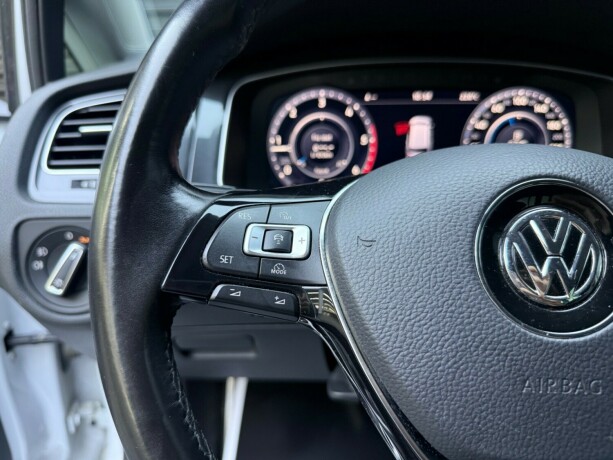 volkswagen-golf-alltrack-diesel-2019-big-17