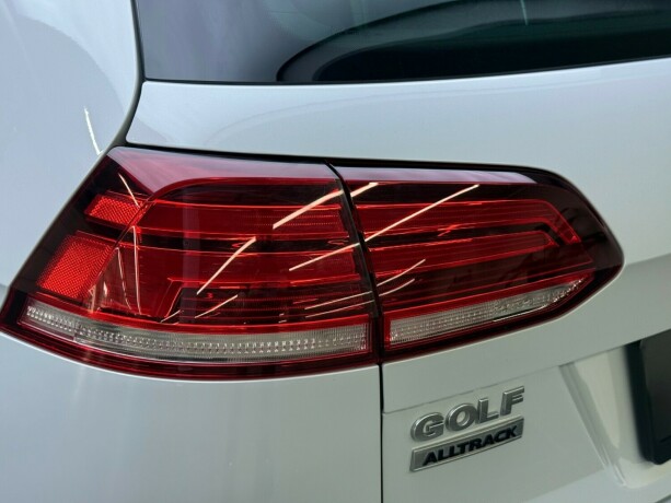 volkswagen-golf-alltrack-diesel-2019-big-9