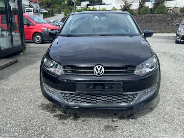 volkswagen-polo-diesel-2010-big-6