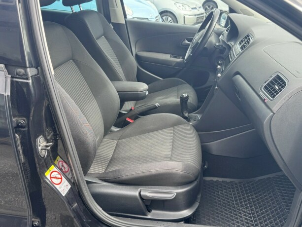 volkswagen-polo-diesel-2010-big-8