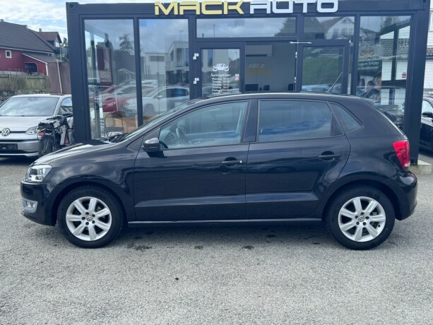 volkswagen-polo-diesel-2010-big-1