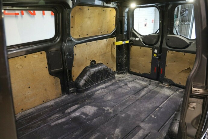 ford-transit-custom-diesel-2017-big-8
