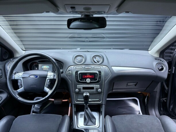 ford-mondeo-diesel-2010-big-10