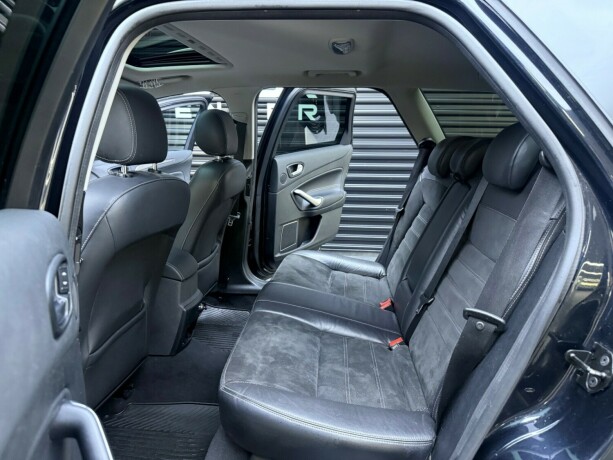 ford-mondeo-diesel-2010-big-38