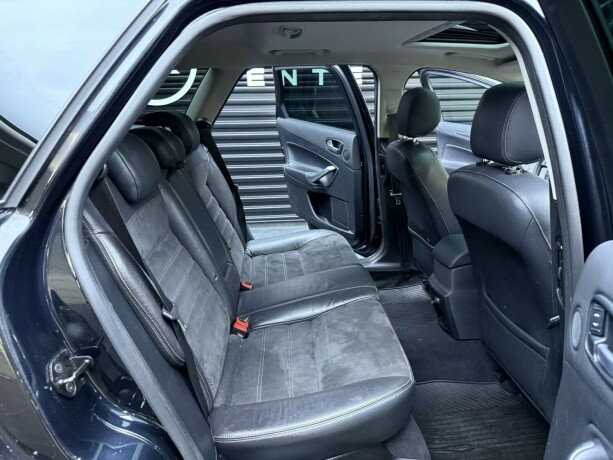 ford-mondeo-diesel-2010-big-22