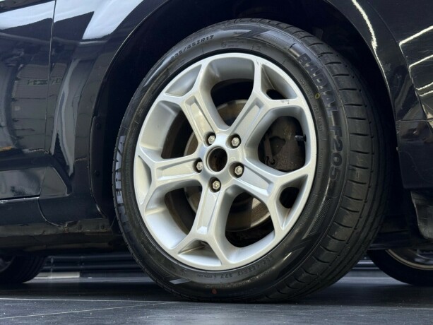 ford-mondeo-diesel-2010-big-8