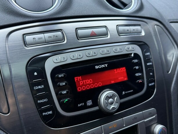 ford-mondeo-diesel-2010-big-18
