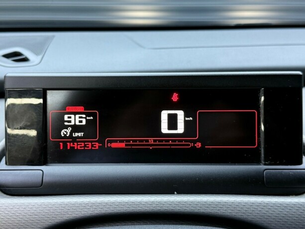 citroen-c4-cactus-bensin-2016-big-18
