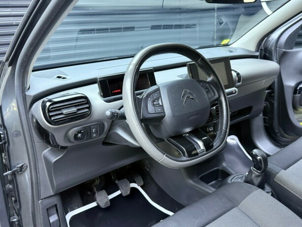 citroen-c4-cactus-bensin-2016-big-12