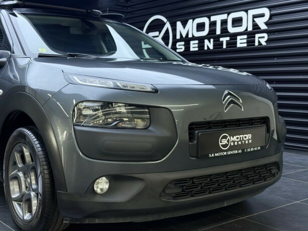 citroen-c4-cactus-bensin-2016-big-3