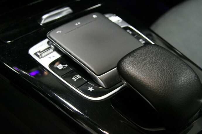 mercedes-benz-cla-bensin-2020-big-18
