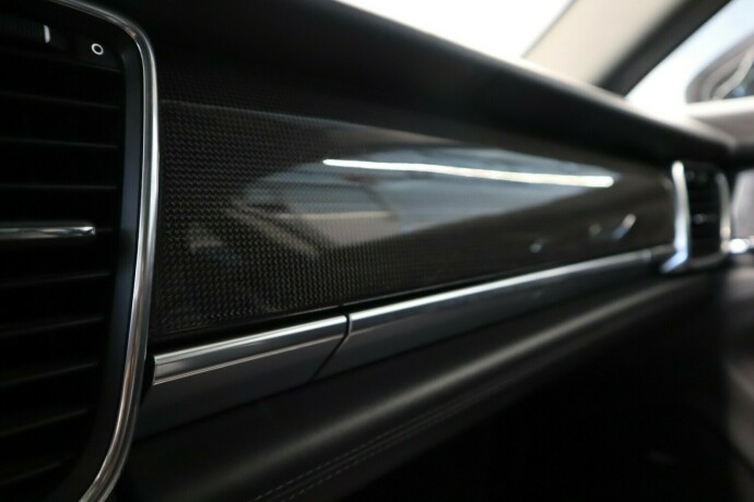 porsche-panamera-bensin-2010-big-32