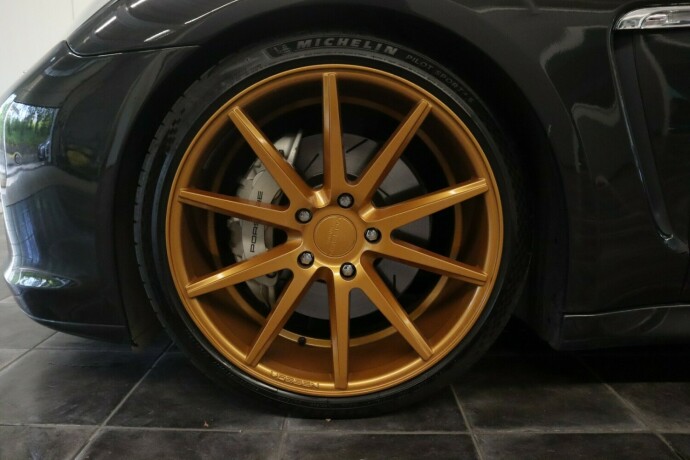 porsche-panamera-bensin-2010-big-37