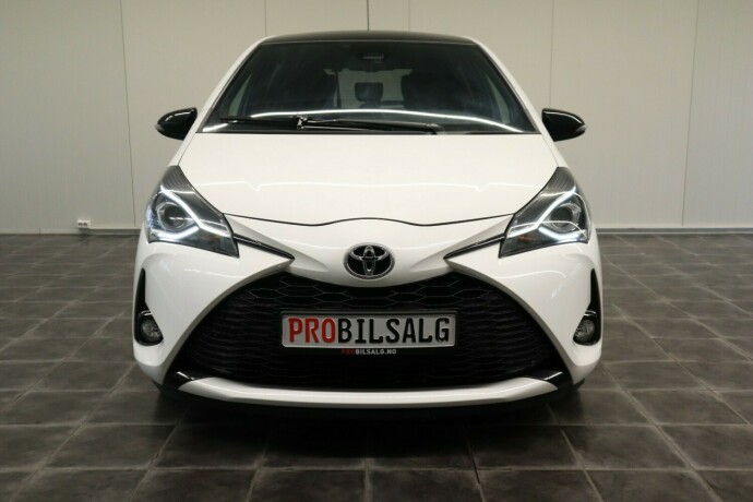toyota-yaris-elektrisitetbensin-2020-big-8