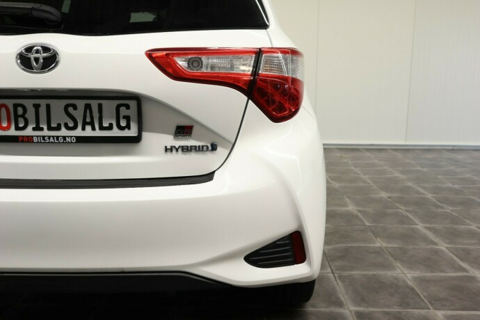 toyota-yaris-elektrisitetbensin-2020-big-10