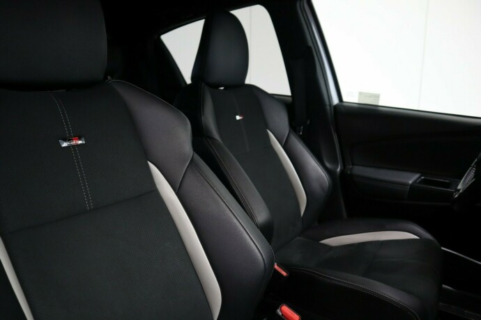 toyota-yaris-elektrisitetbensin-2020-big-18