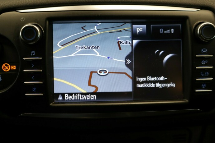 toyota-yaris-elektrisitetbensin-2020-big-35