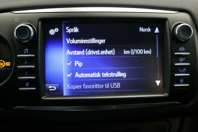 toyota-yaris-elektrisitetbensin-2020-big-38