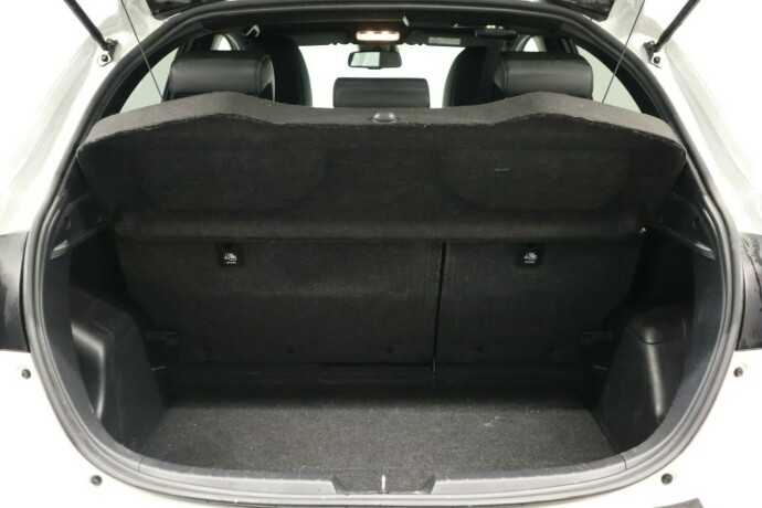 toyota-yaris-elektrisitetbensin-2020-big-14