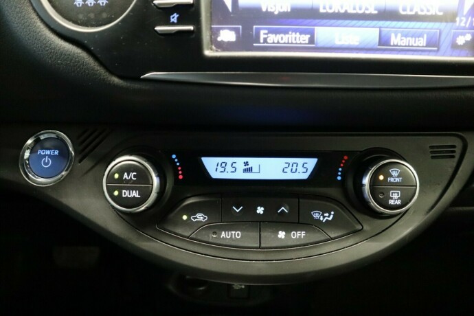 toyota-yaris-elektrisitetbensin-2020-big-25