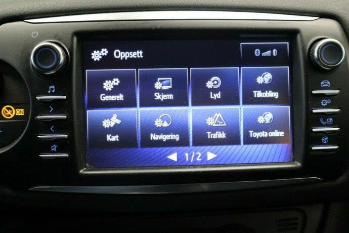 toyota-yaris-elektrisitetbensin-2020-big-36