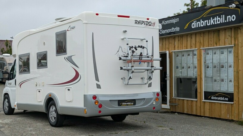 rapido-776ff-lav-seng-senkeseng-truma-6kw-eh-skinn-topputgave-fukttest-gasstest-tilstandsrapport-diesel-2011-big-6
