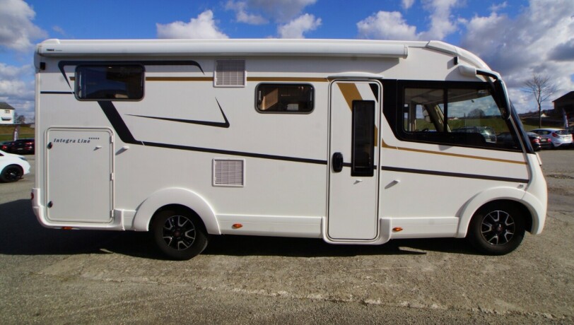 eura-mobil-il-655-eb-b-f248rerkort-god-nyttelast-2enkle-senger-senkeseng-alde-vannb229ren-varme-fuktgasstest-diesel-2018-big-4