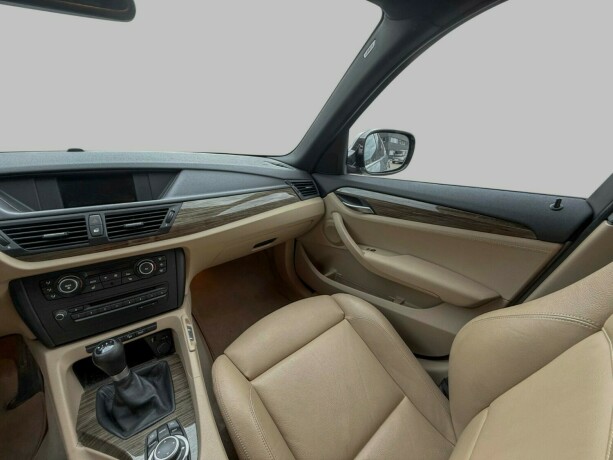 bmw-x1-diesel-2012-big-39