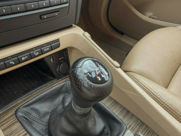 bmw-x1-diesel-2012-big-26