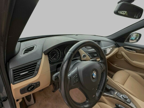 bmw-x1-diesel-2012-big-22